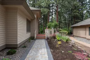 60894 Willow Creek Loop, Bend, OR 97702 - Photo 9