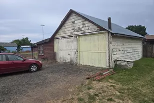 386 S Main St, Prineville, OR 97754 - Photo 5