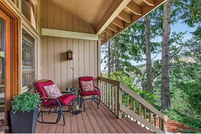 229 Mariposa Terrace, Medford, OR 97504 - Photo 13