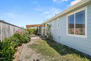 416 Leandra Ln, Eagle Point, OR 97524 - Photo 27