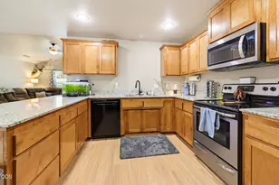 8292 29th, White City, OR 97503 - Photo 15