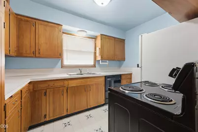 1772 SE 135th Avenue, Portland, OR 97233 - Photo 5