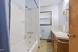 1772 SE 135th Ave, Portland, OR 97233 - Photo 15