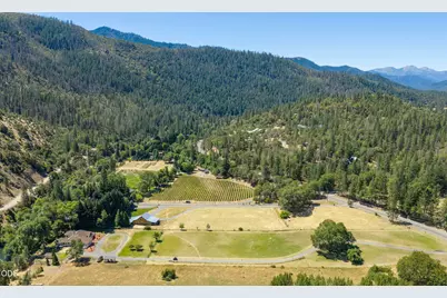 7935 Upper Applegate Road, Jacksonville, OR 97530 - Photo 97