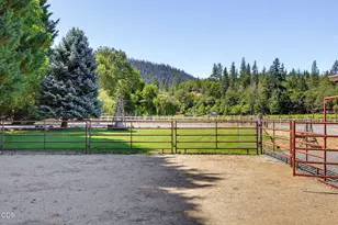 7935 Upper Applegate Rd, Jacksonville, OR 97530 - Photo 81