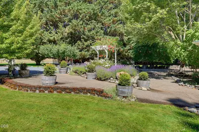 7935 Upper Applegate Road, Jacksonville, OR 97530 - Photo 13