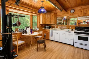 3727 Coyote Creek Rd, Wolf Creek, OR 97497 - Photo 5