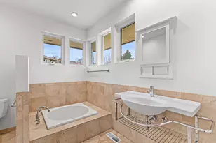 4323 Murryhill Terrace, Medford, OR 97504 - Photo 21