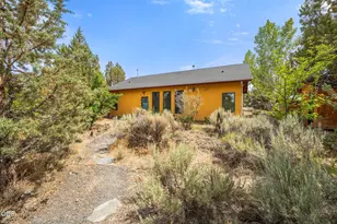 22945 Timland Ln, Bend, OR 97702 - Photo 5