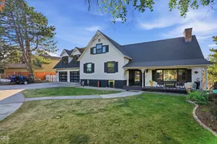 1635 SW Parkway Dr, Redmond, OR 97756 - Photo 1
