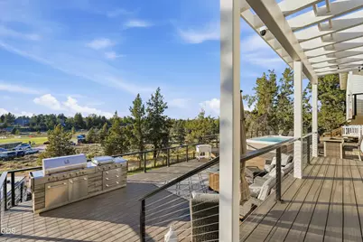 1635 SW Parkway Drive, Redmond, OR 97756 - Photo 55