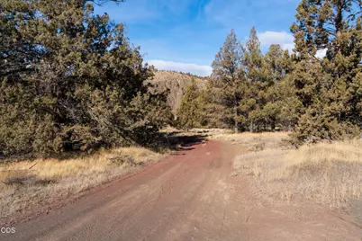 12233 NW Steelhead Falls Drive, Terrebonne, OR 97760 - Photo 17