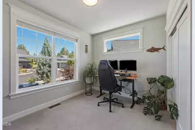 61003 SE Crane Peak Court, Bend, OR 97702 - Photo 9