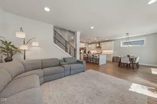 61003 SE Crane Peak Ct, Bend, OR 97702 - Photo 13
