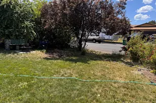 5359 Eastwood Dr, Klamath Falls, OR 97603 - Photo 3