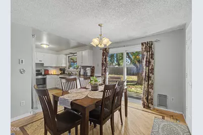 4414 Meadows Drive, Klamath Falls, OR 97603 - Photo 9