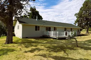 24980 Owens Ln, Klamath Falls, OR 97603 - Photo 7