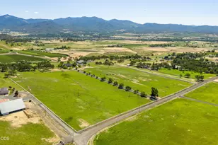 4550 Coal Mine Rd, Medford, OR 97504 - Photo 7