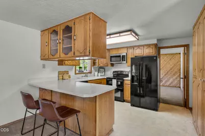 19572 Apache Road, Bend, OR 97702 - Photo 15