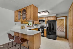 19572 Apache Rd, Bend, OR 97702 - Photo 15