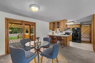 19572 Apache Rd, Bend, OR 97702 - Photo 13