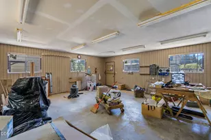 19572 Apache Rd, Bend, OR 97702 - Photo 47