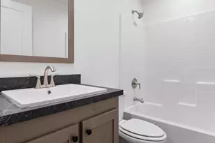 2097 Rogue River Hwy, Gold Hill, OR 97525 - Photo 17