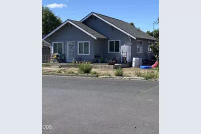 205 SW Black Butte Boulevard, Redmond, OR 97756 - Photo 1