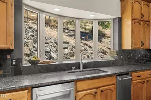3729 Old Hwy 99 S, Ashland, OR 97520 - Photo 21