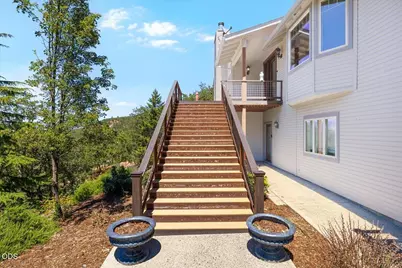 3729 Old Highway 99 S, Ashland, OR 97520 - Photo 5