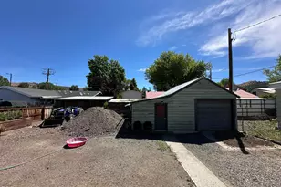 311 NW Bridge St, John Day, OR 97845 - Photo 21