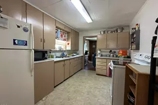 311 NW Bridge St, John Day, OR 97845 - Photo 9