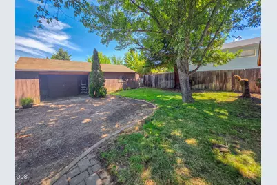 3015 Lone Pine Road, Medford, OR 97504 - Photo 27