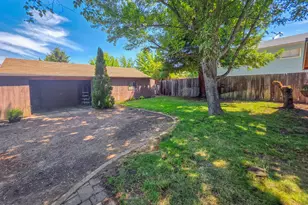 3015 Lone Pine Rd, Medford, OR 97504 - Photo 27