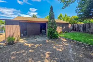 3015 Lone Pine Rd, Medford, OR 97504 - Photo 27