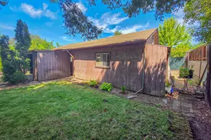 3015 Lone Pine Rd, Medford, OR 97504 - Photo 29