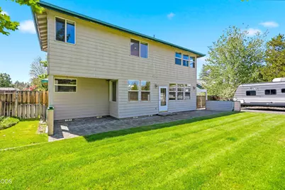 2034 NE Bluebird Court NE, Bend, OR 97701 - Photo 3