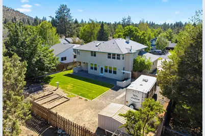 2034 NE Bluebird Court NE, Bend, OR 97701 - Photo 41