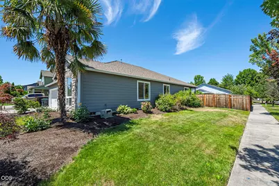 1700 Kaufman Way, Medford, OR 97501 - Photo 5