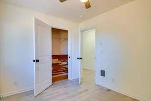 2466 SW 26th St, Redmond, OR 97756 - Photo 23