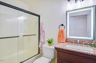 2466 SW 26th St, Redmond, OR 97756 - Photo 15