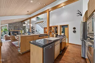 20369 Big Bear Ct, Bend, OR 97702 - Photo 27