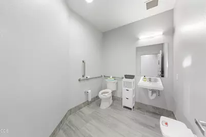 1333 Plaza Boulevard #A/B, Central Point, OR 97502 - Photo 37