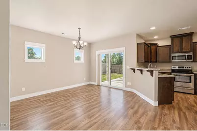 1311 Swayze Lane, Medford, OR 97501 - Photo 7