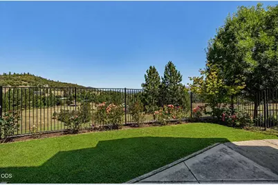 651 Holton Road, Talent, OR 97540 - Photo 35