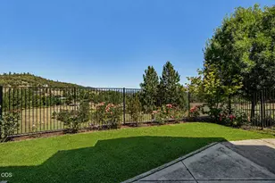 651 Holton Rd, Talent, OR 97540 - Photo 35