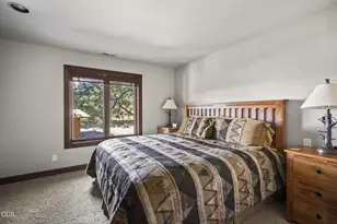 56680 Lunar Dr, Bend, OR 97707 - Photo 59