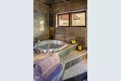 56680 Lunar Drive, Bend, OR 97707 - Photo 47