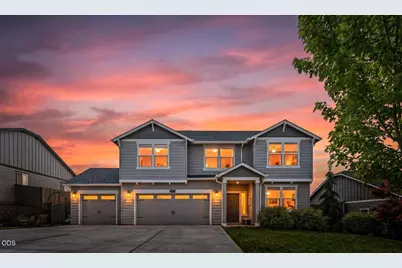 4594 SW Volcano View Way, Redmond, OR 97756 - Photo 1