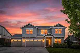 4594 SW Volcano View Way, Redmond, OR 97756 - Photo 1